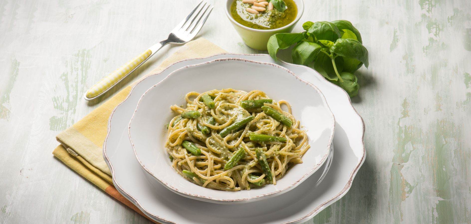 Recepta: Pasta al pesto amb mongeta tendra