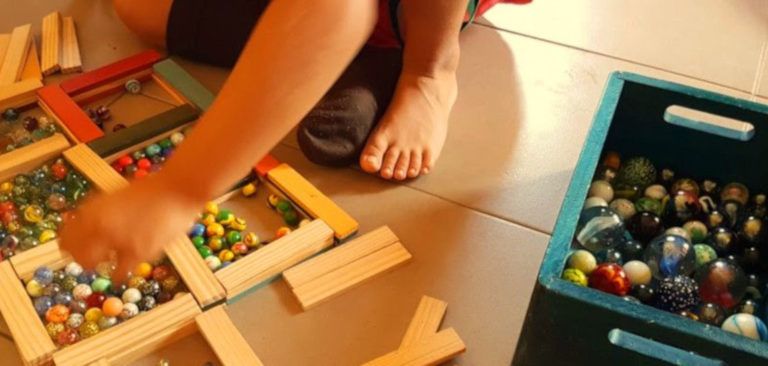 21 Idees creatives (i educatives) per fer amb els nens i nenes a casa