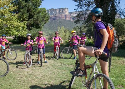 colònies ampa Fundesplai monitor bicicleta