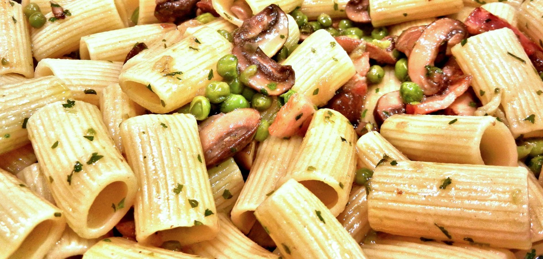 Receta: Pasta con guisantes y setas