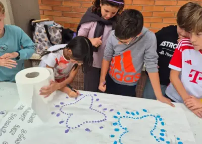 Infants creant cartell 20N TEM