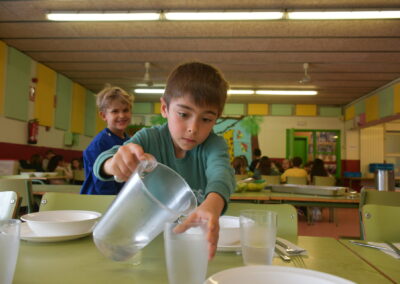 Infant servint TEM Fundesplai